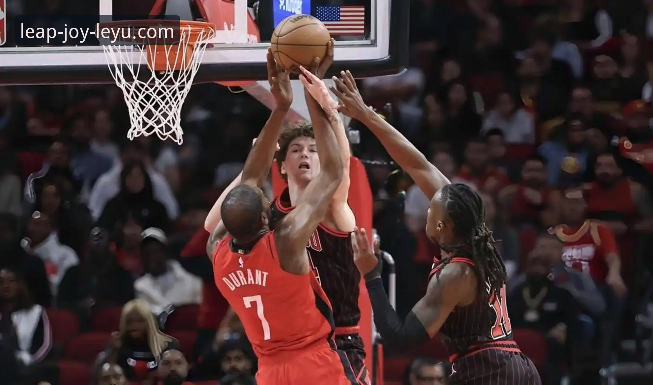 3个关键转折点：火箭大胜尼克斯背后的战术博弈与平台观赛体验升级